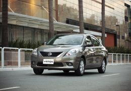 Nissan Versa 2014 chega com novidades