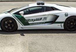 Polícia de Dubai vai utilizar Lamborghini Aventador