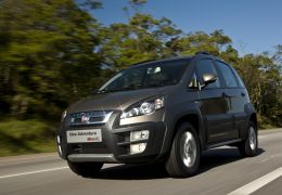 Fiat lança Idea 2014