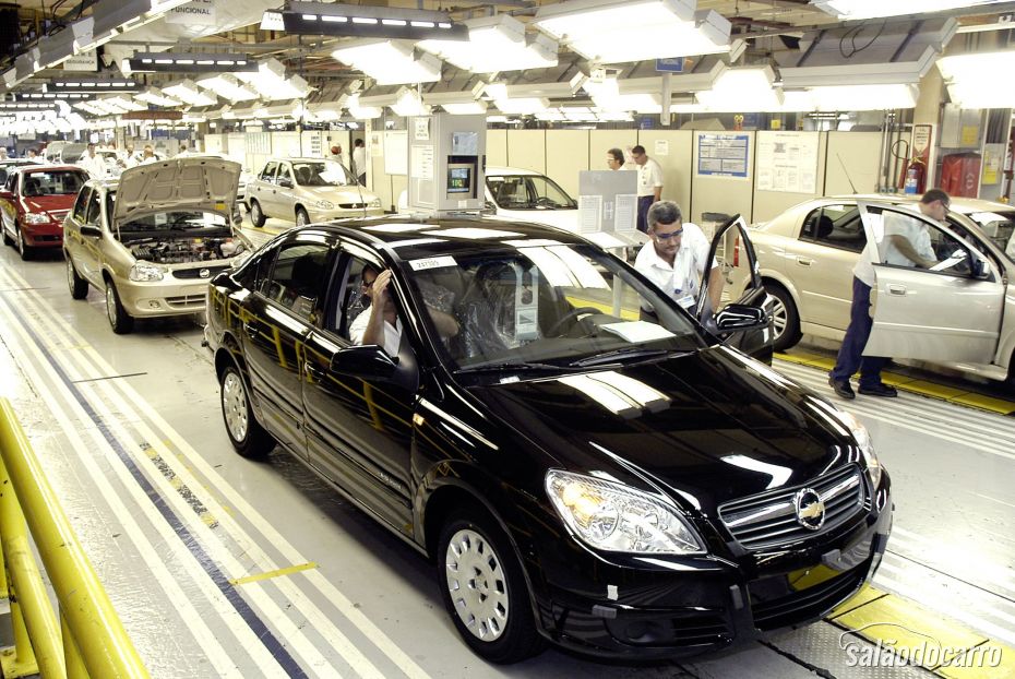 GM coloca 750 funcionários em licença remunerada