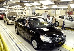 GM coloca 750 funcionários em licença remunerada
