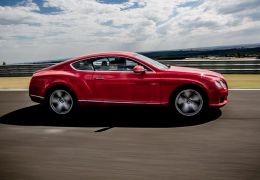 Bentley lança Continental GT V8 no Brasil