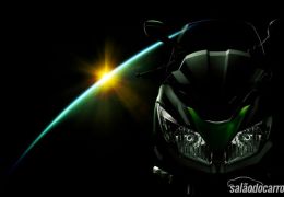 Kawasaki prepara a scooter esportiva J300