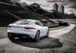 Impressões do Jaguar F-Type cupê, agora no Brasil