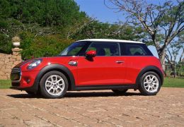 Teste da nova geração do Mini Cooper hatch