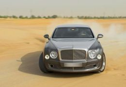 Bentley prepara versão esportiva do Mulsanne