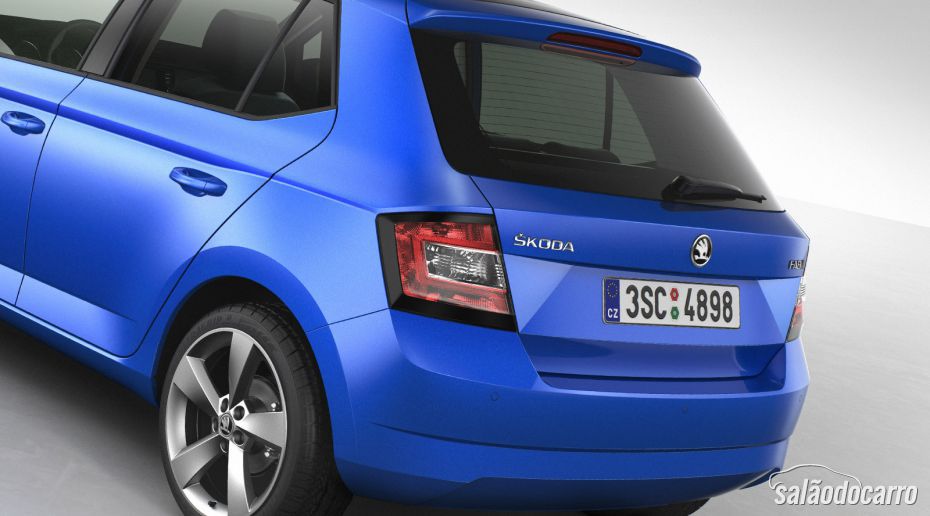 Skoda revela primeiras imagens do Novo Fabia 2015