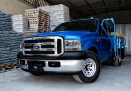 Impressões dos caminhões Ford F350, F4000 e F4000 4X4