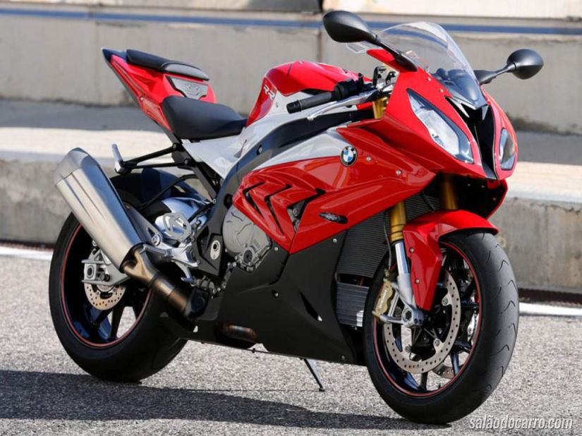 BMW apresenta nova S1000 RR 2015