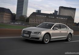 Audi A8 longo chega às concessionárias por R$ 750 mil