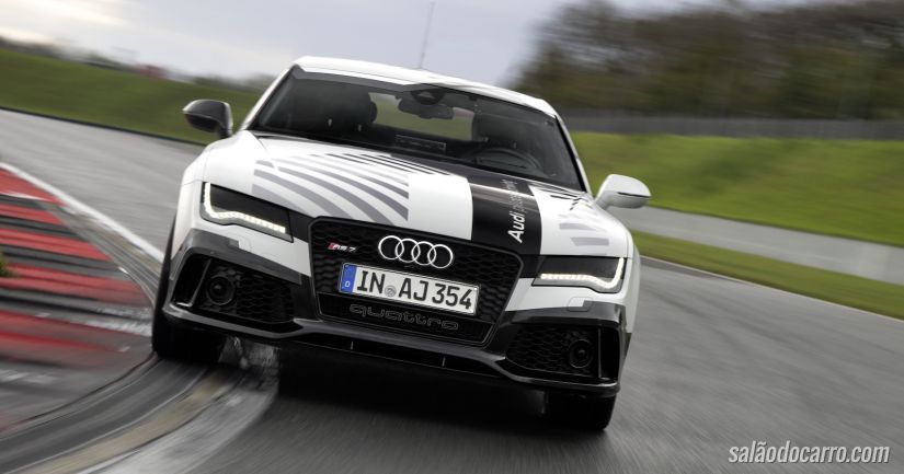 Audi cria carro conceito que alcança 240 km/h sem piloto