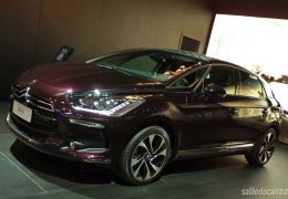 DS5 Faubourg Addict chama a atenção no Salão do Automóvel