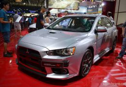 Lancer Evolution X 2015 parte de R$ 219.990