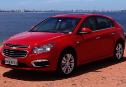 Impressões do Chevrolet Cruze Sport6 2015
