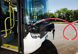 Scania e Itaipu Binacional testam ônibus movido a biometano