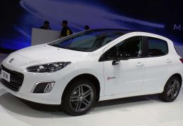 Peugeot 308 Quiksilver chega por R$ 63.190