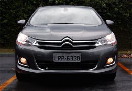 Primeiras impressões do Citroën C4 Lounge THP Flex