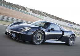 Porsche vende todas as unidades do 918 Spyder