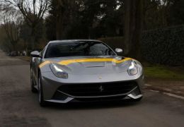Ferrari apresenta nova série da F12 Berlinetta