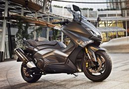 Yamaha T-MAX Iron Max 2015 chega à Europa por R$ 32 mil