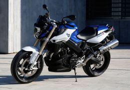 BMW F800R já está com a linha 2015 no Brasil