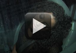 Mulher apaga no trânsito e causa confusão no meio de rodovia