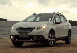 Teste de lançamento do Peugeot 2008