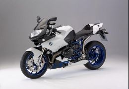 BMW anuncia recall de 4.558 motos no Brasil