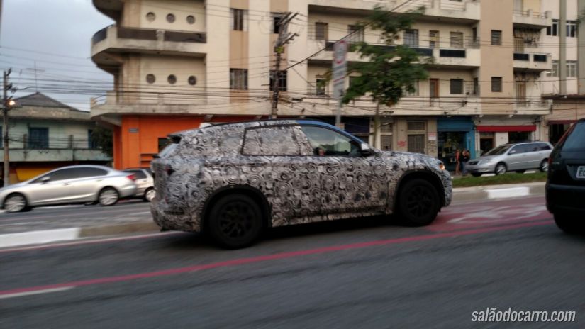 Leitor flagra a nova BMW X1 nas ruas de SP
