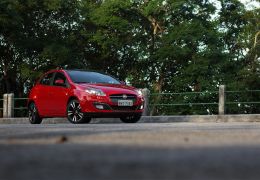 Teste do Fiat Bravo T-Jet 2016