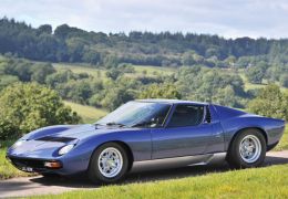 Lamborghini Miura do Rod Stewart será vendido por R$ 5,8 milhões