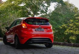 Teste do Ford New Fiesta Sport