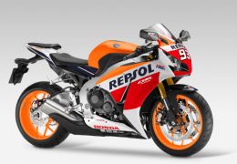 Honda lança CBR 1000RR Fireblade no Brasil