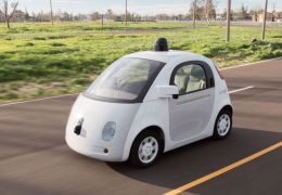 Carro autônomo do Google toma as ruas da Califórnia