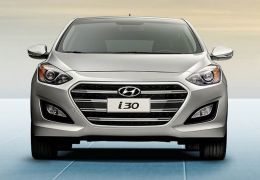 Hyundai i30 ganha teto solar