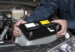 O que fazer quando a bateria do carro arriar?