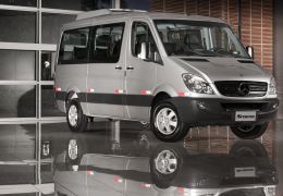 Mercedes Sprinter sofre recall