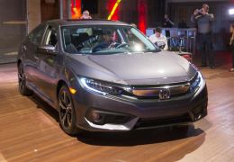 Honda apresenta novo Civic 2016 sob muitas expectativas