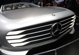 Mercedes apresenta conceito IAA