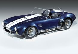 Shelby Cobra em miniatura chega a R$100 mil no leilão!