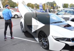 Lutador de MMA acelera Lamborghini com “lança-chamas”
