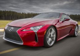Lexus revela LC 500 no Auto Show Detroit