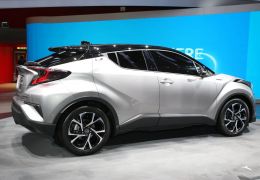 Toyota C-HR surge em Genebra