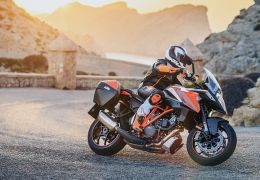 KTM lança sua moto 1290 Super Duke GT
