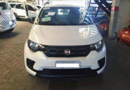 Fiat Mobi é flagrado sem disfarces