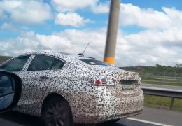 Flagras do exterior do novo Cruze e da nova S10