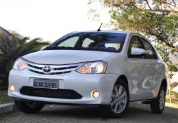 Impressões do Toyota Etios linha 2017