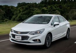 Chevrolet Cruze 1.4 turbo estreia no Brasil por R$ 89.990