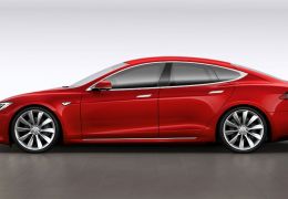 Tesla Model S com nova bateria pode chegar a 100 km/h em 2.5 segundos