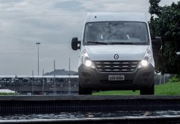 Impressões da Renault Master Minibus L3H2 16 Lugares